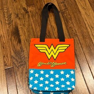 Wonder Woman lined tote with design on both sides EXCELLENT CONDITION!!